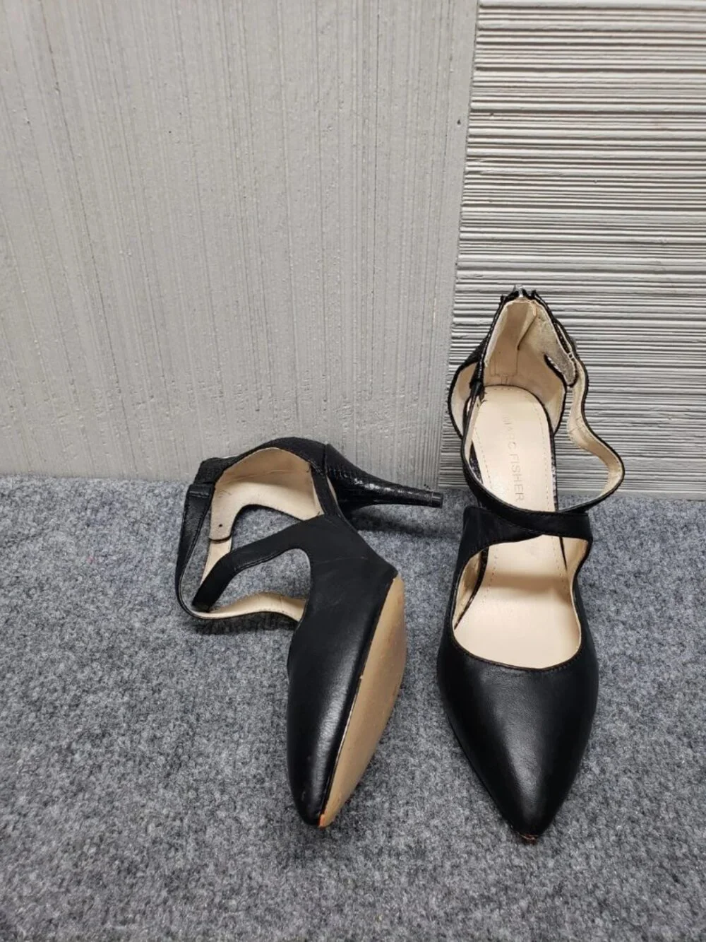 Marc Fisher Women Kalayne Pumps